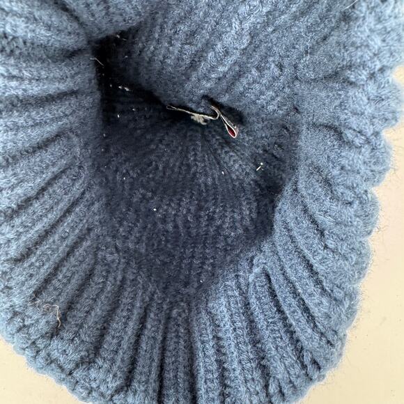 New Era College Seattle Seahawks Toasty Cuffed Knit‎ Hat with Pom Navy Womens OS - Picture 4 of 6